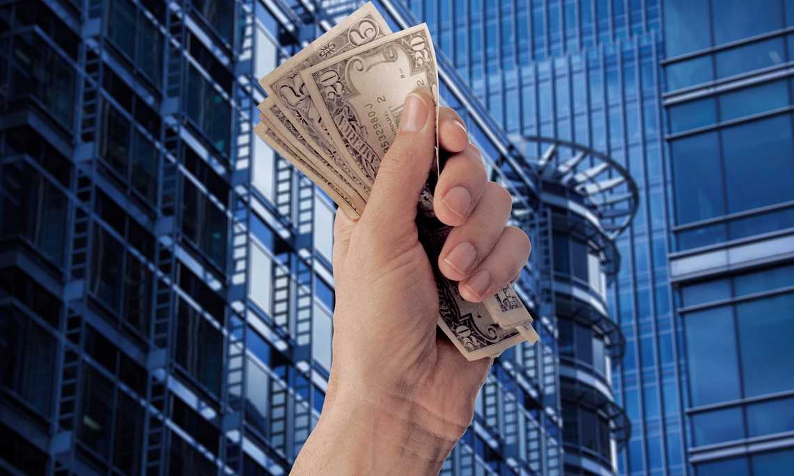 TSMC The Undisputed King of Semiconductor Stocks Facing Geopolitical Crossroads