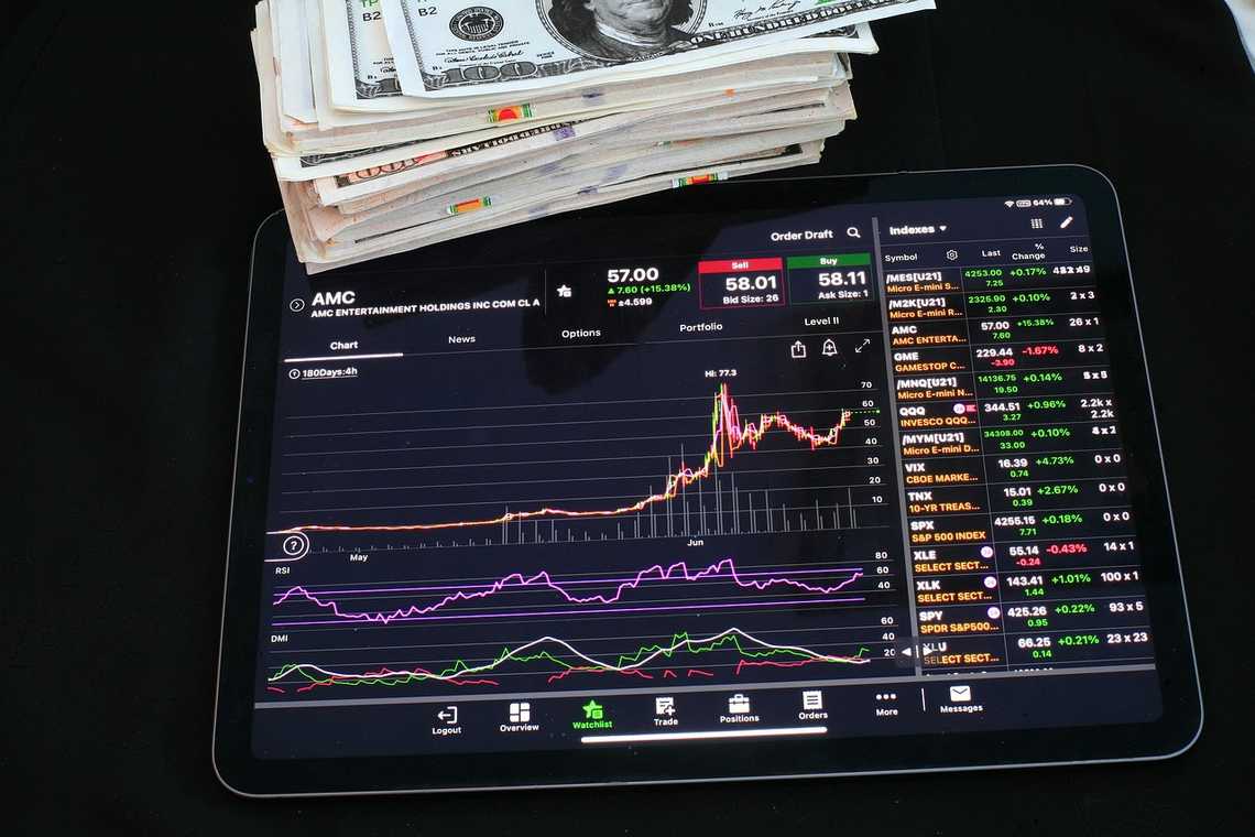 Teslas AI Revolution and Why Peter Thiels Warning Matters for Tech Investors