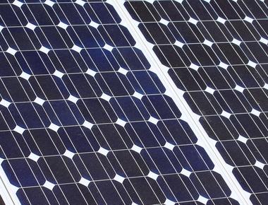 Warren Buffetts AI Strategy & Market Opportunities Amazon vs Target Analysis