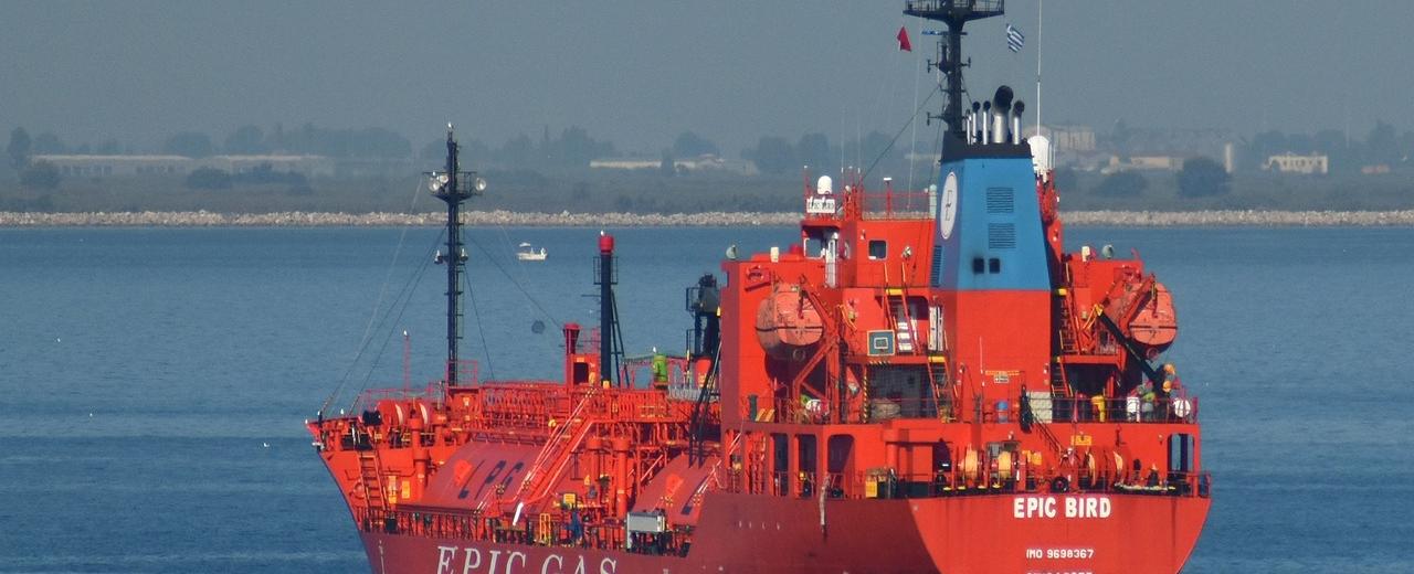 Warren Buffetts AI Bet Why Alphabet Could Be the Next Trillion-Dollar Winner in the AI Revolution